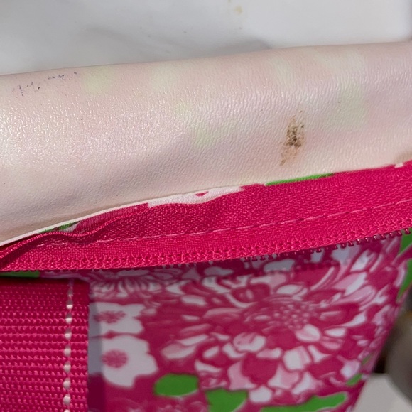 Lilly Pulitzer Beach Rose Insulated Tote - Picture 4 of 7